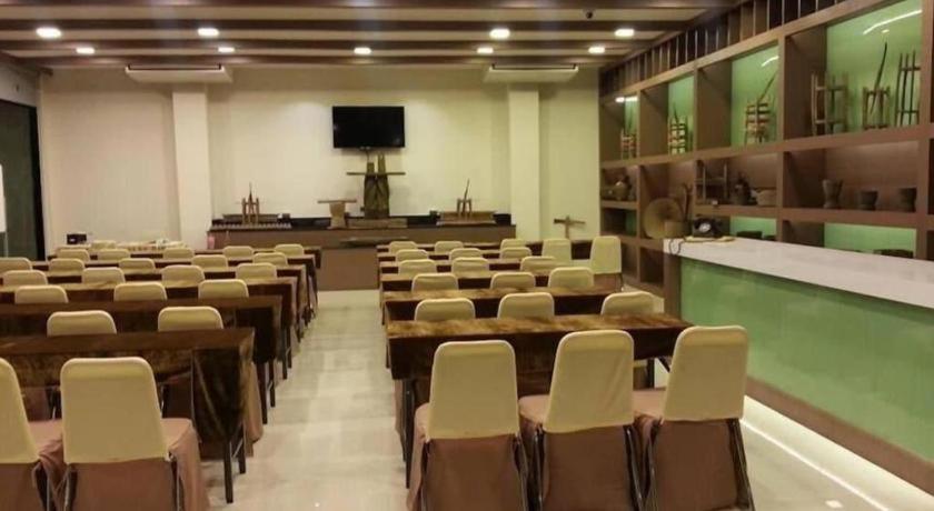 Ingtara Hotel Хон Каен Экстерьер фото