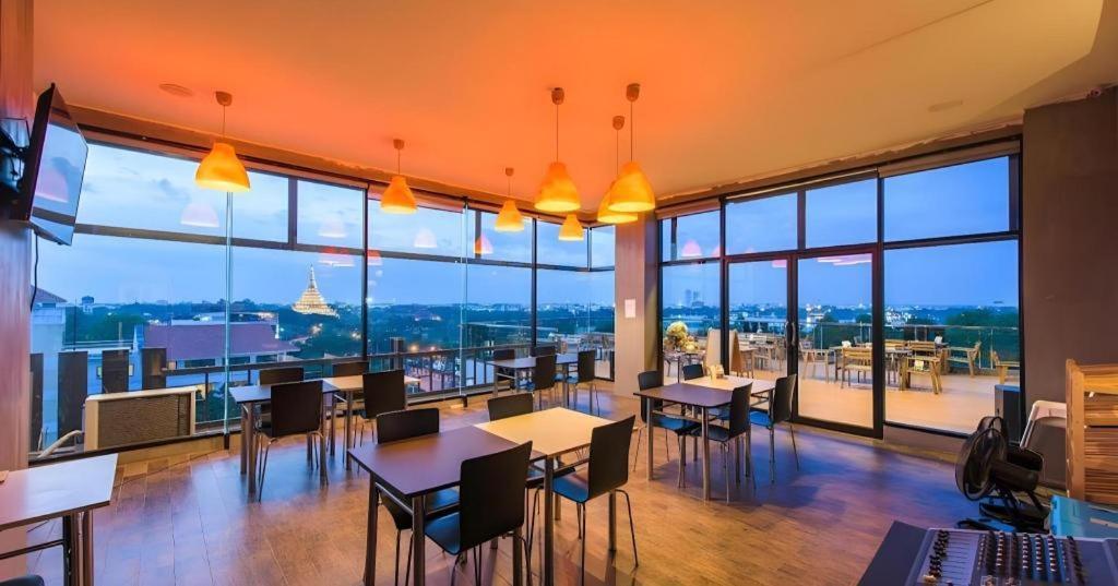 Ingtara Hotel Хон Каен Экстерьер фото